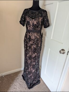 NWT Adrianna Papell Black Nude Sequin Lace Evening Gown 6